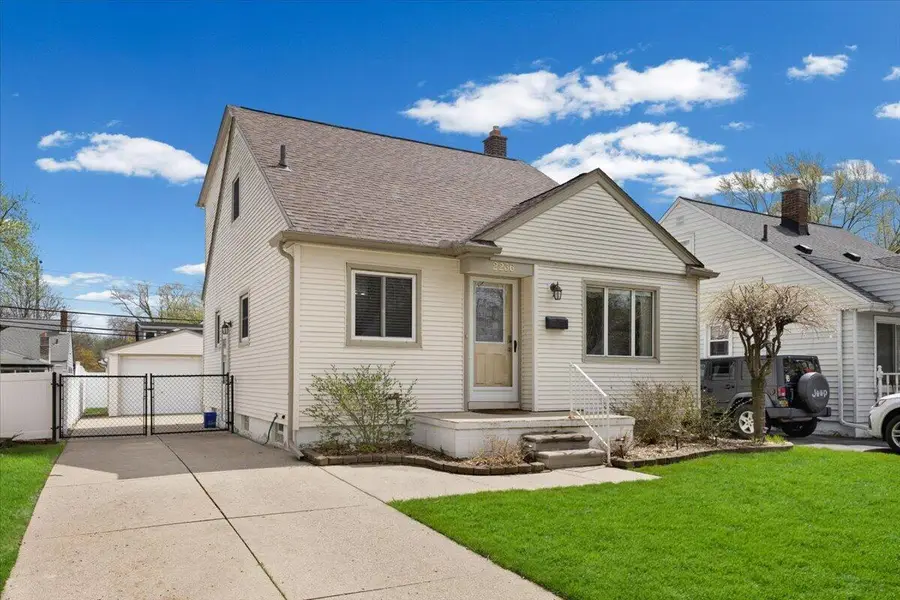 2236 Tyler Avenue, Berkley, MI 48072 - #3