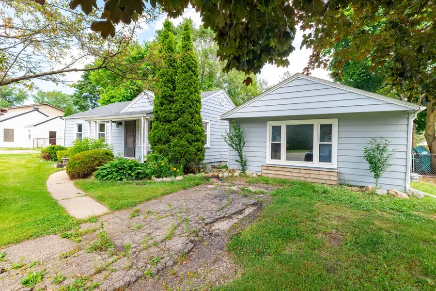 8876 Sheldon Road, Plymouth, MI 48170 - #3