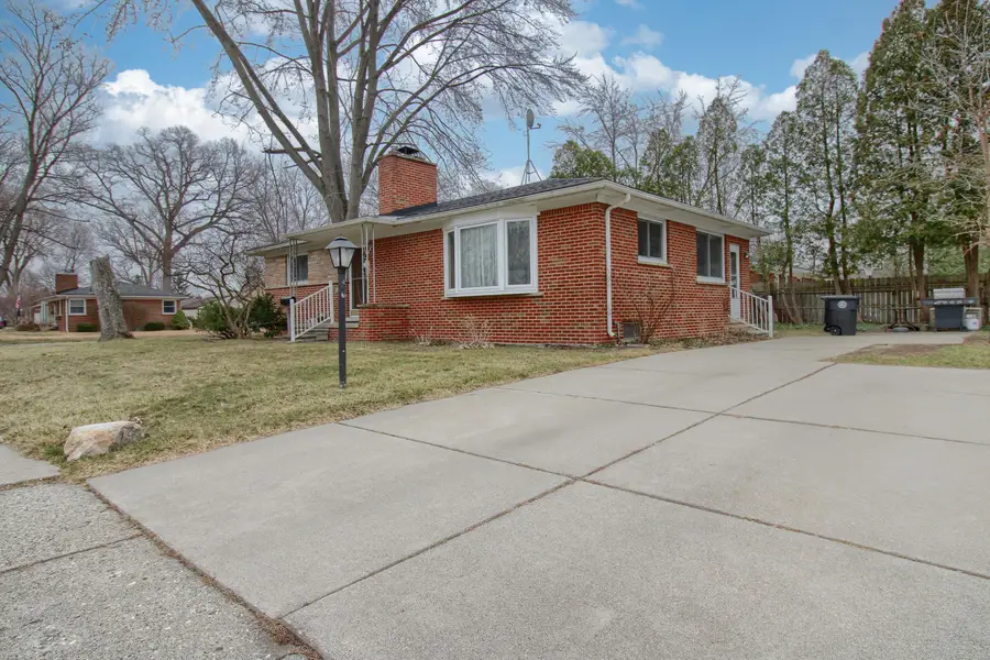33725 Cindy Street, Livonia, MI 48150 - #3
