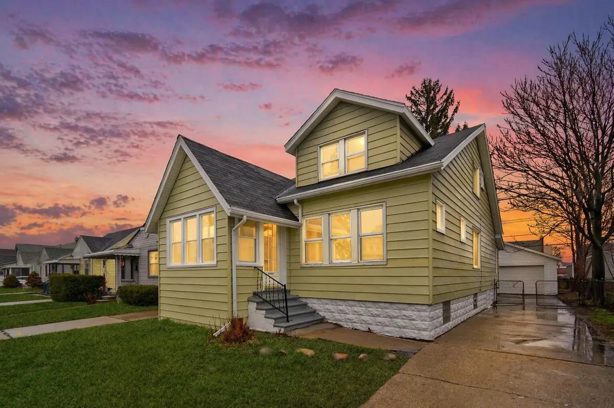 345 E Goulson Avenue, Hazel Park, MI 48030 - #1