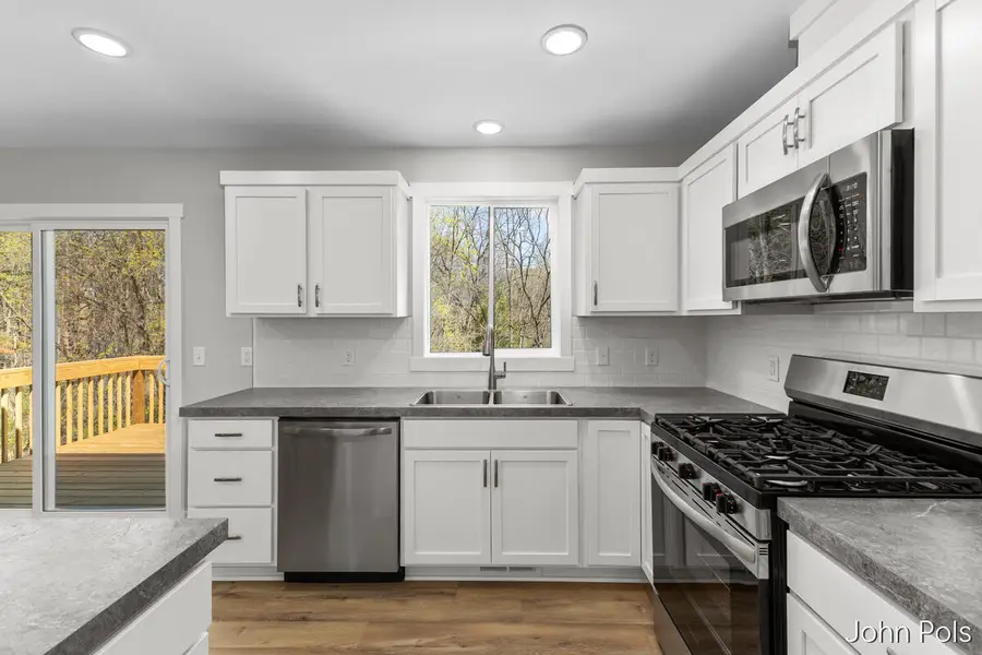 726 S Lincoln Street, Greenville, MI 48838 - #2