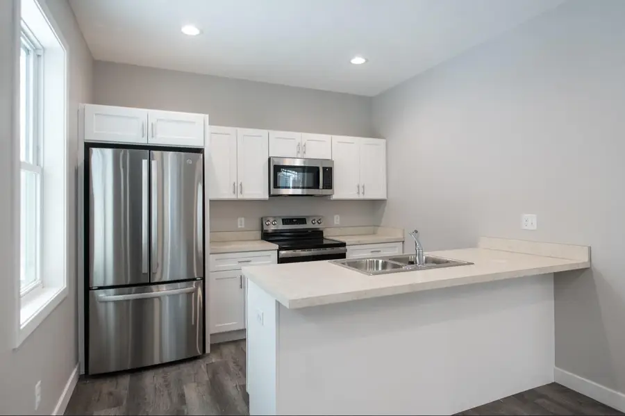 501 Fenimore Avenue, Kalamazoo, MI 49048 - #3