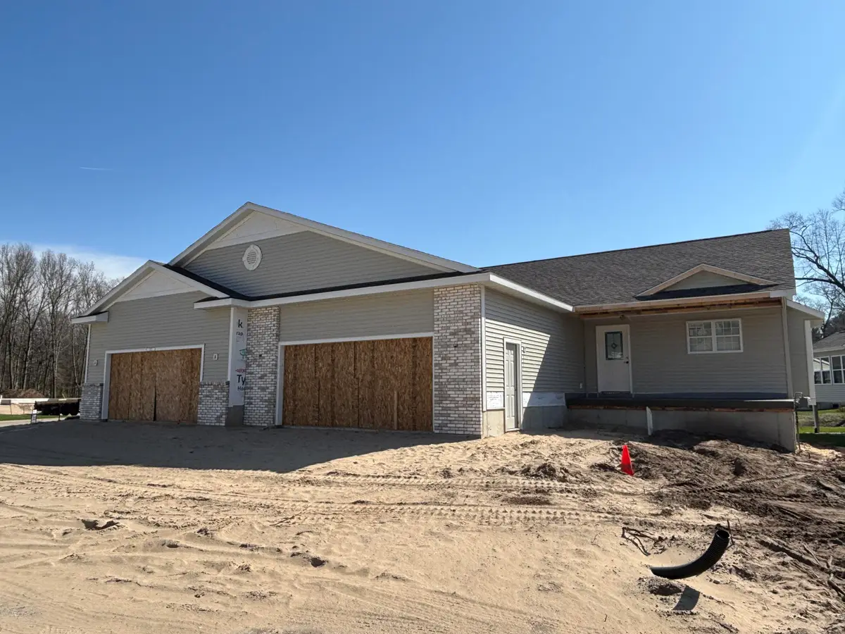 1519 E Addison Way, Muskegon, MI 49445 - #1