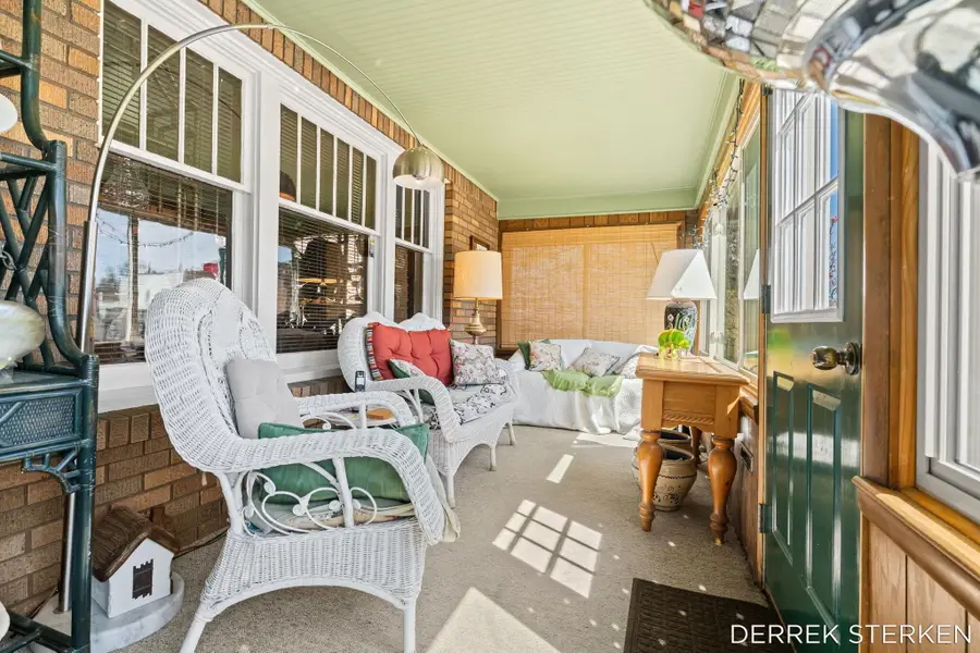 43 E Main Avenue, Zeeland, MI 49464 - #3