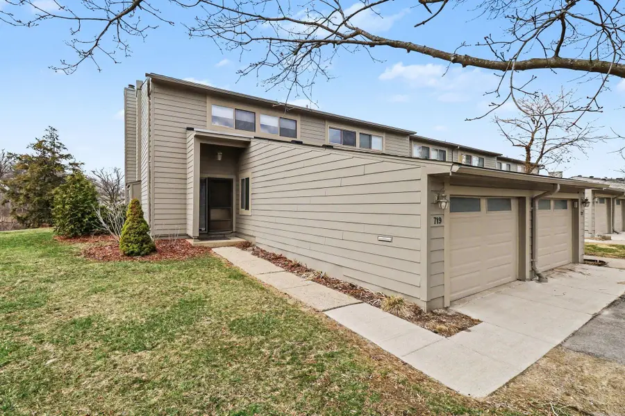 719 Watersedge Drive, Ann Arbor, MI 48105 - #2