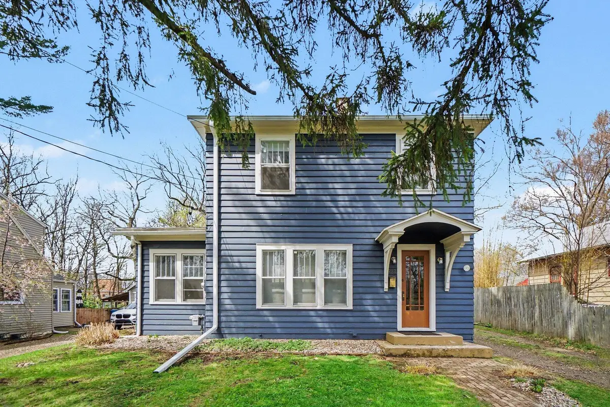 132 S Dartmouth Street, Kalamazoo, MI 49006 - #1