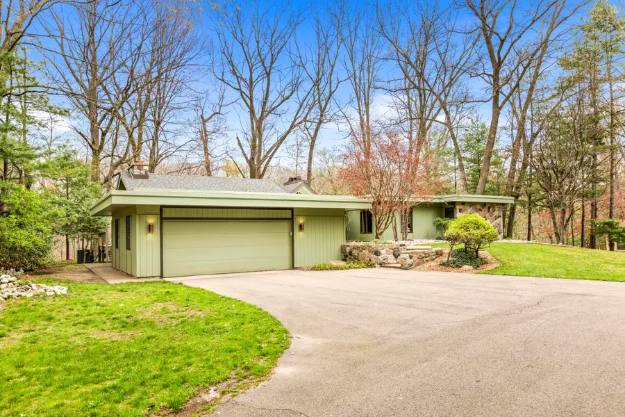 453 E Hamilton Lane, Battle Creek, MI 49015 - #3