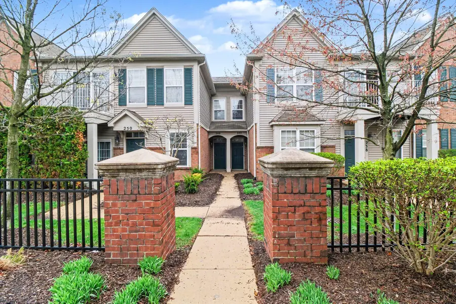 242 N Wixom Road, Wixom, MI 48393 - #2