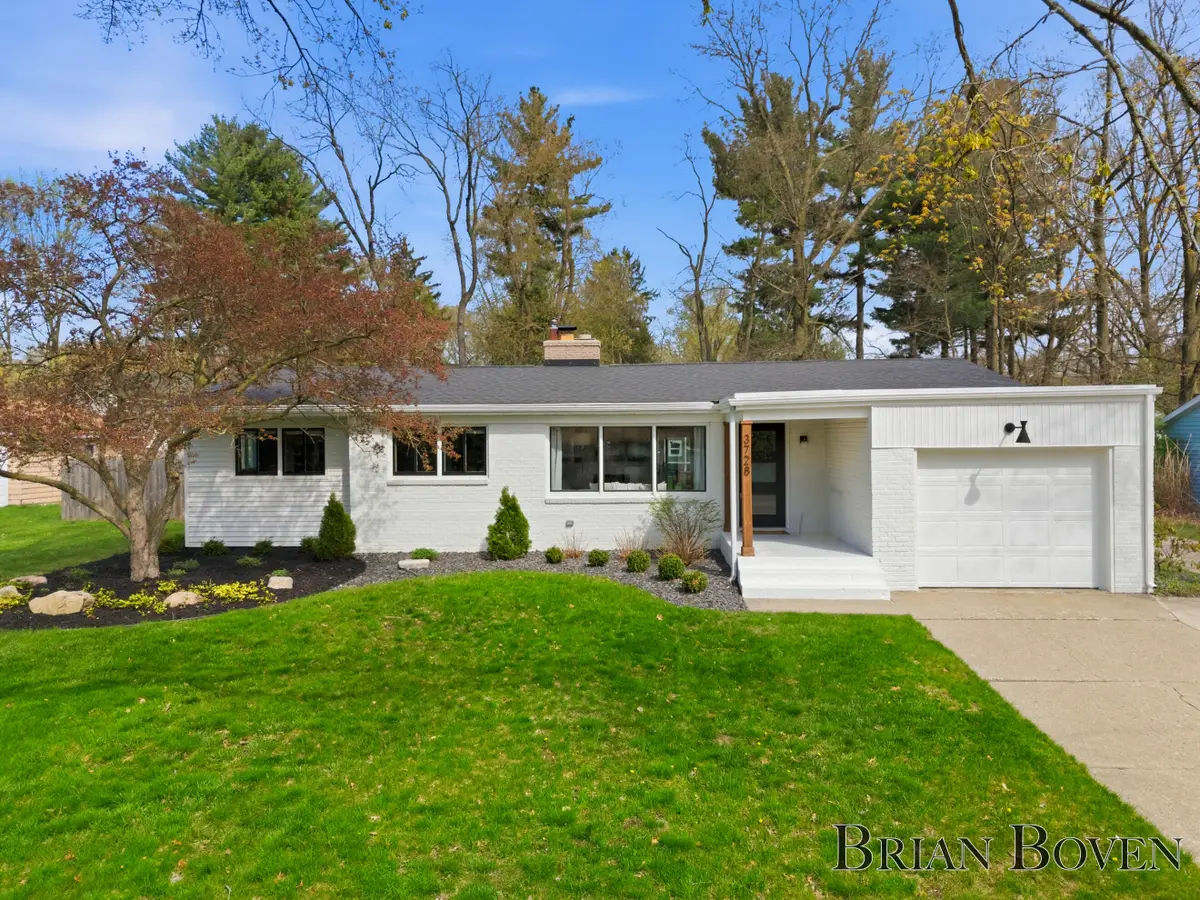 3728 Williamson Avenue Ne, Grand Rapids, MI 49525 - #1