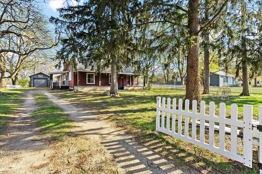 692 W Bridge Street, Plainwell, MI 49080 - #3