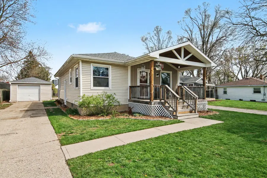 1331 Alberta Street Ne, Grand Rapids, MI 49505 - #2