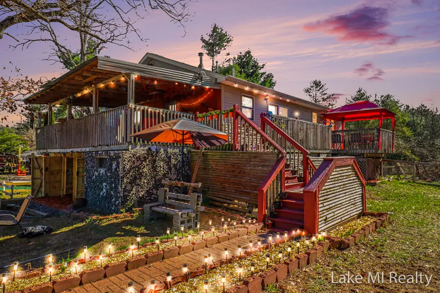 1889 E 40th Street, White Cloud, MI 49349 - #2