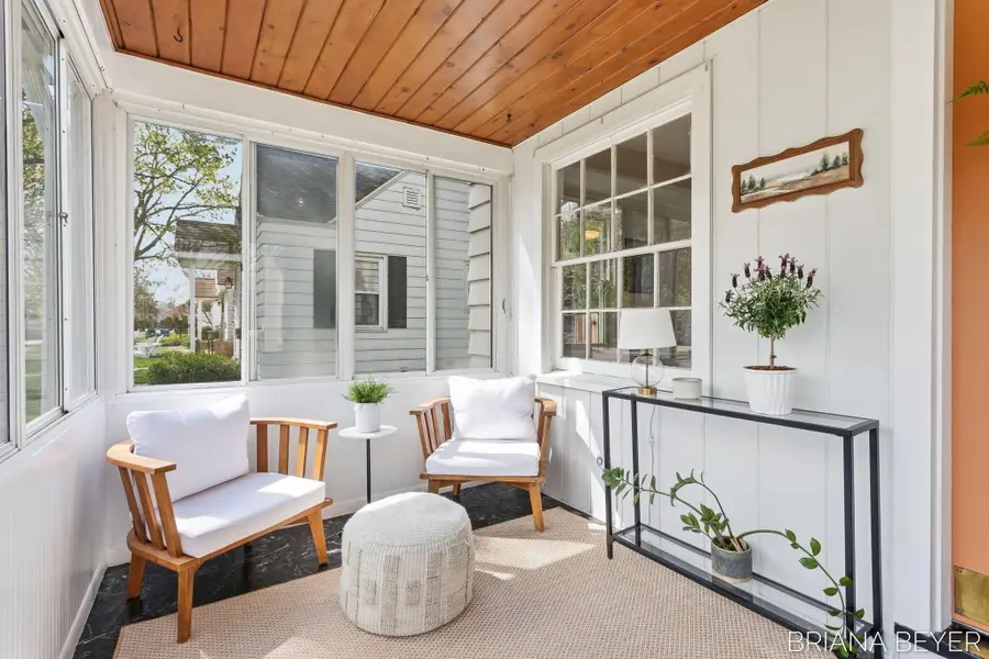 1757 Warwick Road Se, East Grand Rapids, MI 49506 - #3