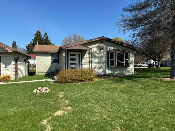 228 W Forest Street, Edmore, MI 48829