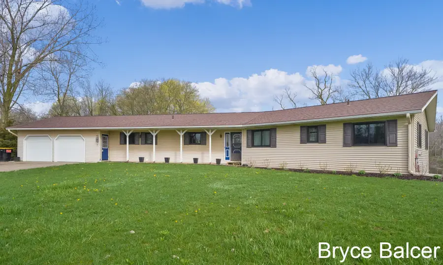 9901 Eastern Avenue Se, Byron Center, MI 49315 - #2