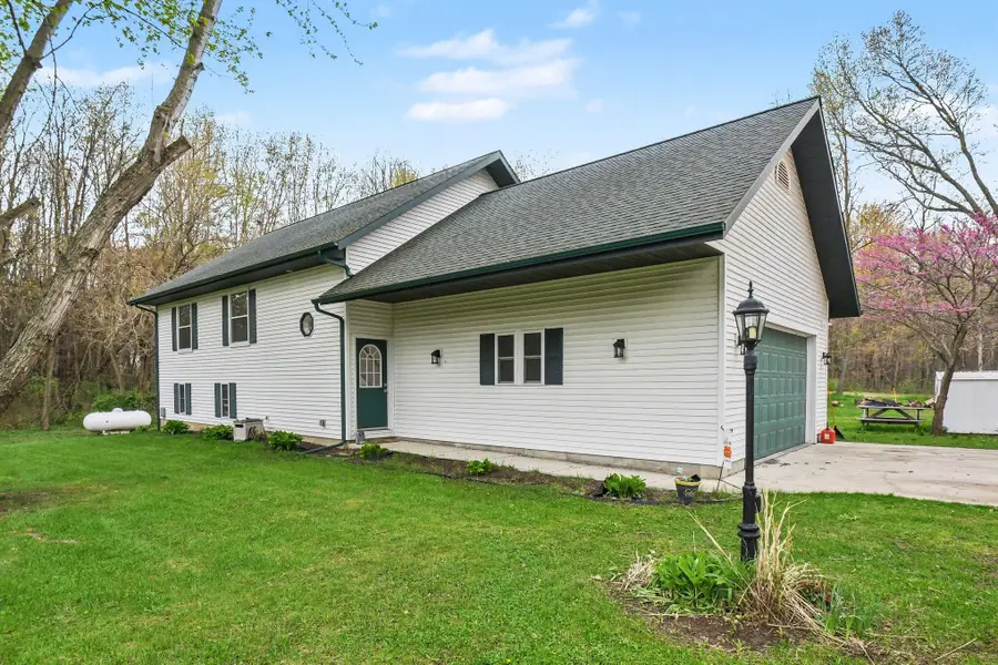 29542 Priest Street, Dowagiac, MI 49047 - #2