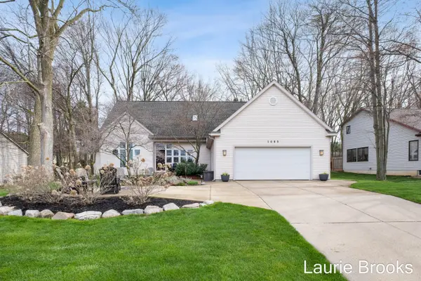 1085 Runway Drive Sw, Byron Center, MI 49315