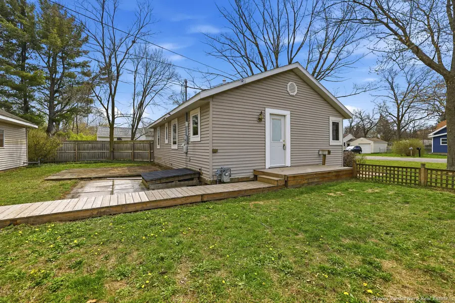 2306 James Avenue, Muskegon, MI 49442 - #2