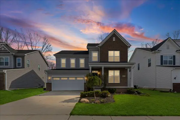 6253 S Trailwoods Drive, Ann Arbor, MI 48103