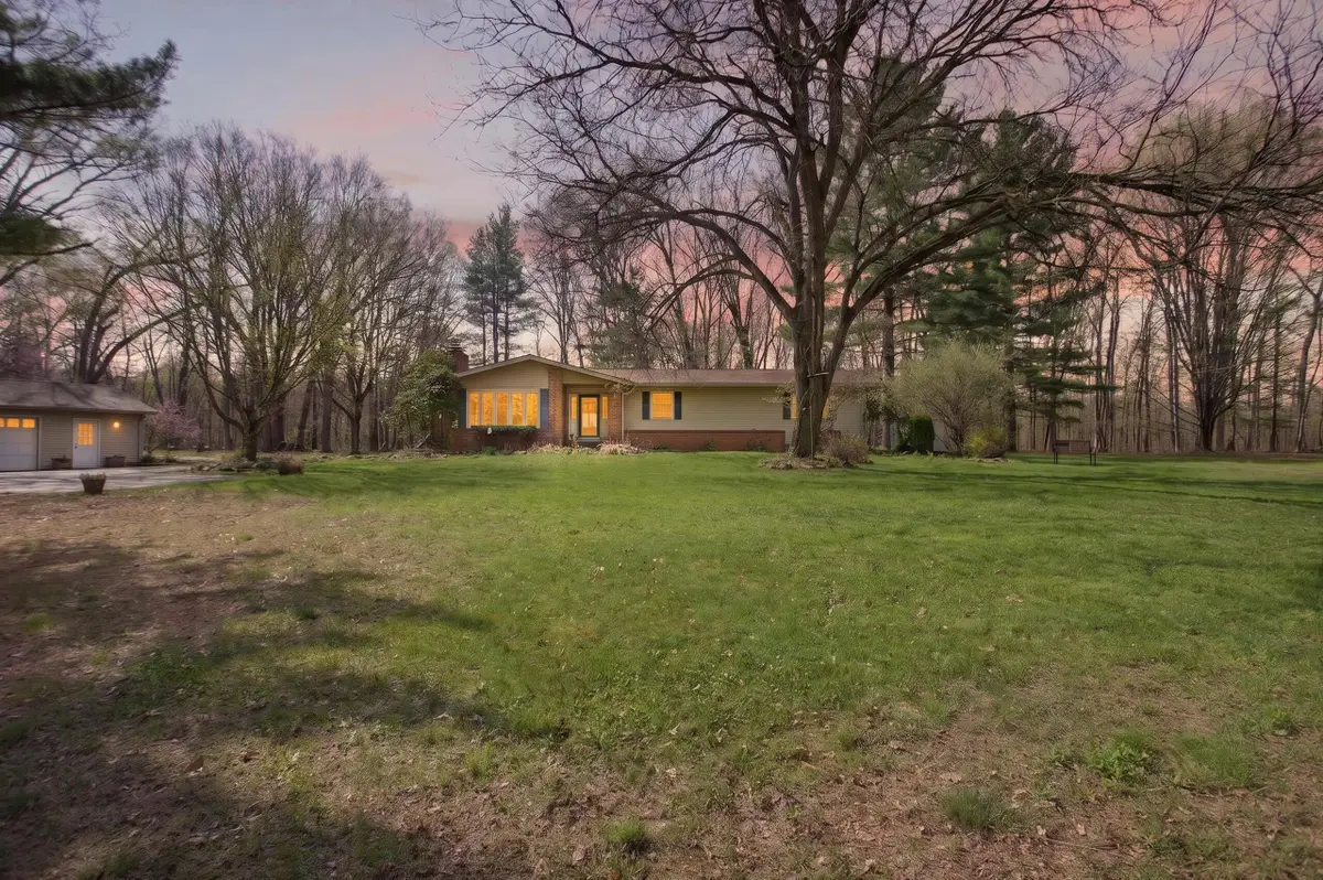 9437 Fisk Road, Parma, MI 49269 - #1