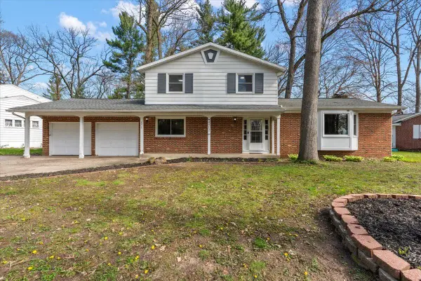 4912 Poinsettia Avenue Se, Kentwood, MI 49508