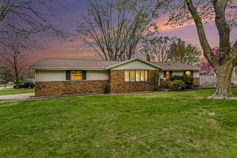 3986 Washington Avenue, Saint Joseph, MI 49085 - #2