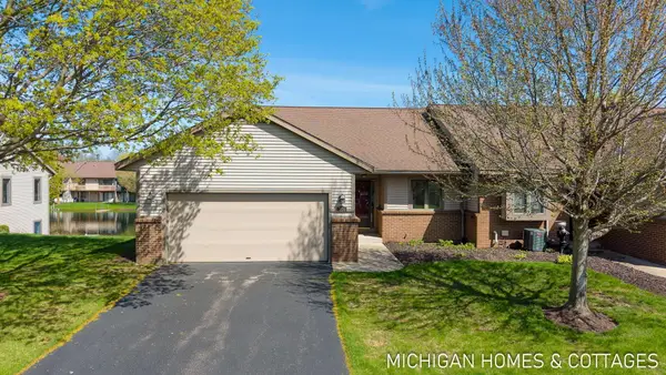 1674 Lakeview Drive, Zeeland, MI 49464