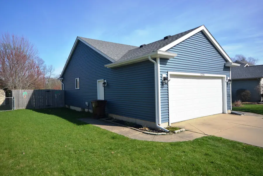 1206 Comstock Drive, Marshall, MI 49068 - #2