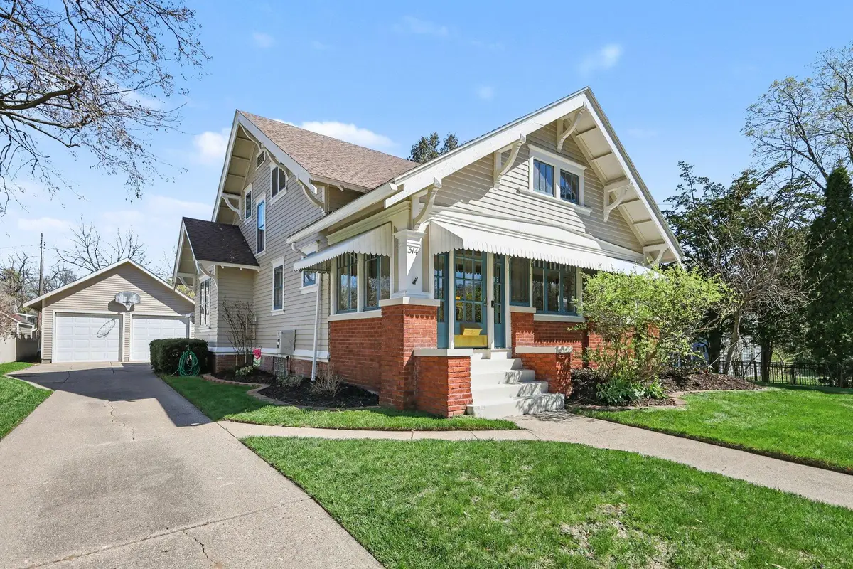 314 W Cass Street, Greenville, MI 48838 - #1