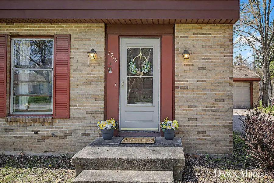 1919 Millbrook Street Se, Grand Rapids, MI 49508 - #3