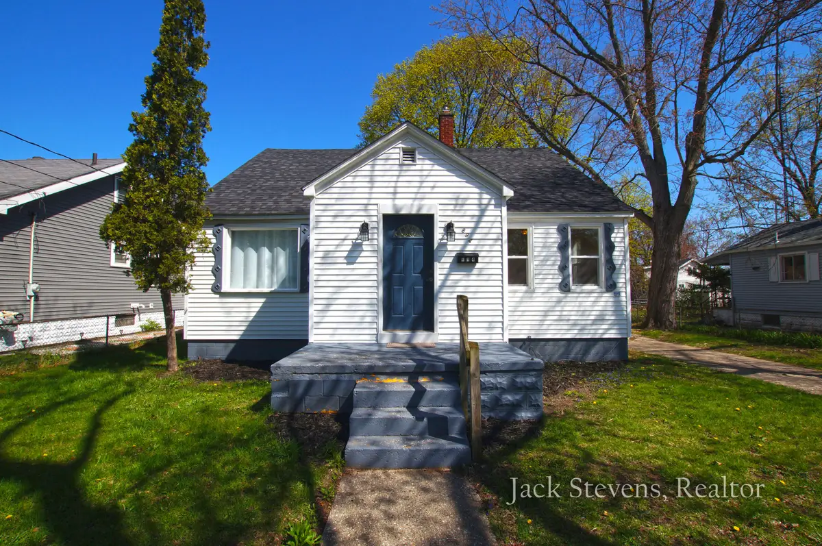 694 E Isabella Avenue, Muskegon, MI 49442 - #1