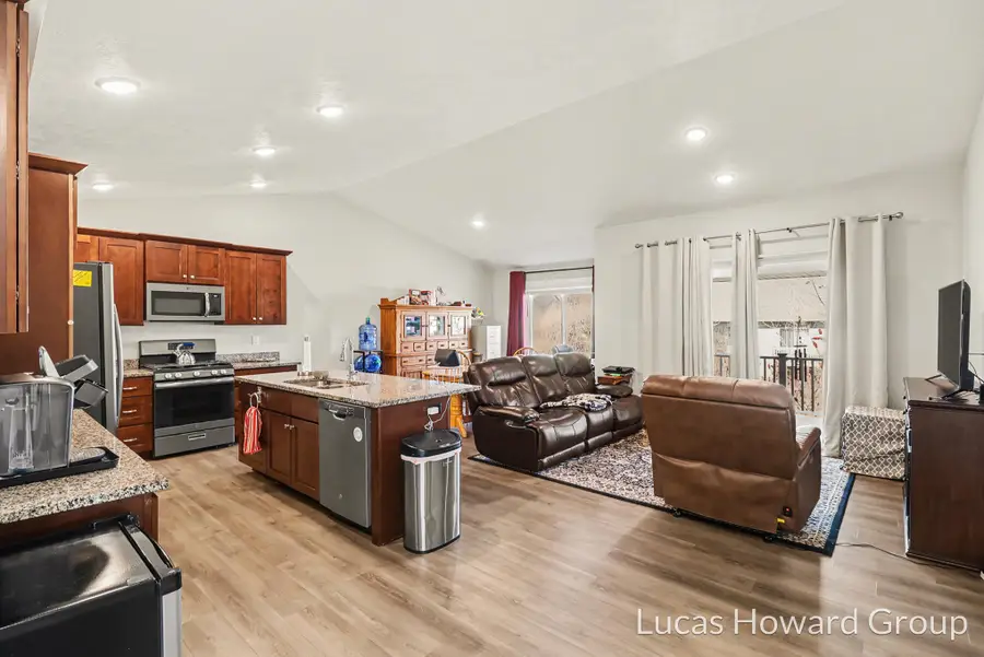 1249 S Village Circle, Kalamazoo, MI 49009 - #3