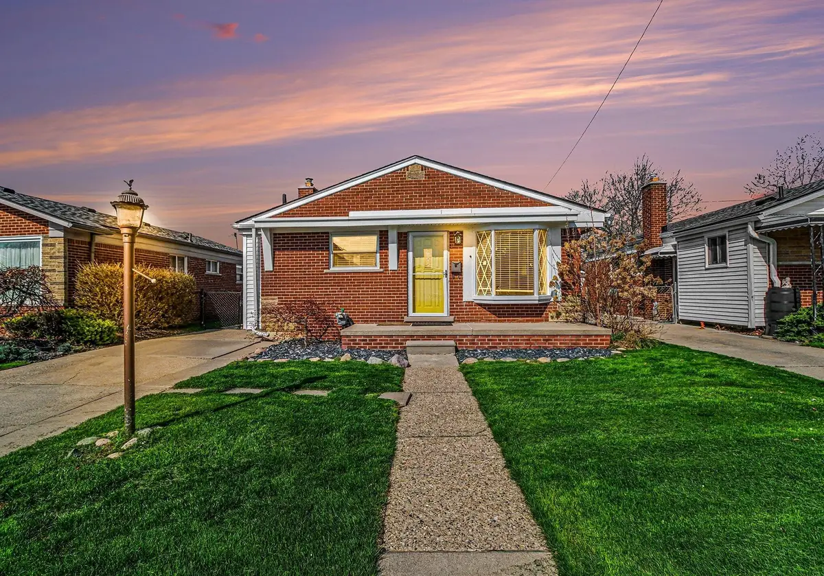 32015 Saint Margaret Street, Saint Clair Shores, MI 48082 - #1