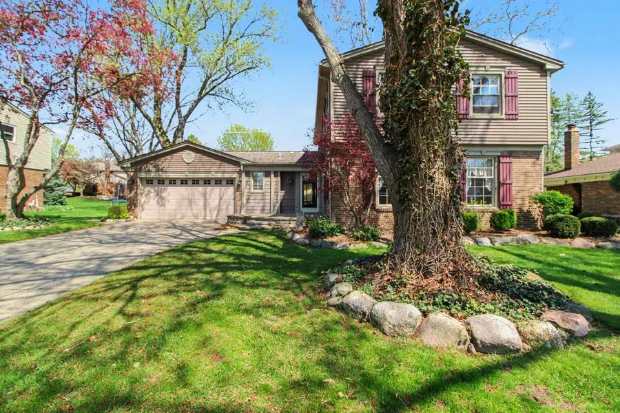 41826 Sunnydale Lane, Northville, MI 48168 - #3