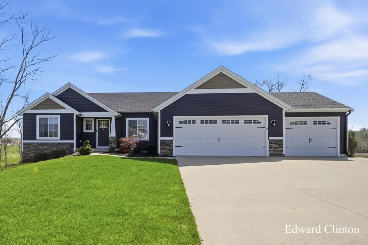 8620 Burlingame Avenue Sw, Byron Center, MI 49315 - #1