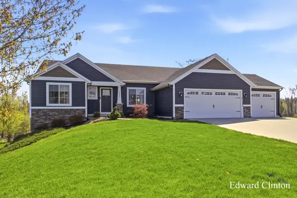 8620 Burlingame Avenue Sw, Byron Center, MI 49315