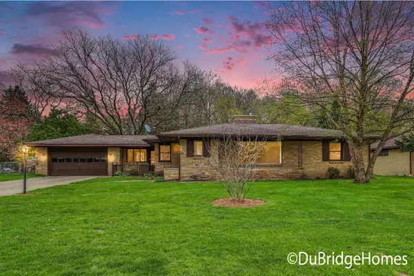 1936 Orchard Lane Ne, Grand Rapids, MI 49505