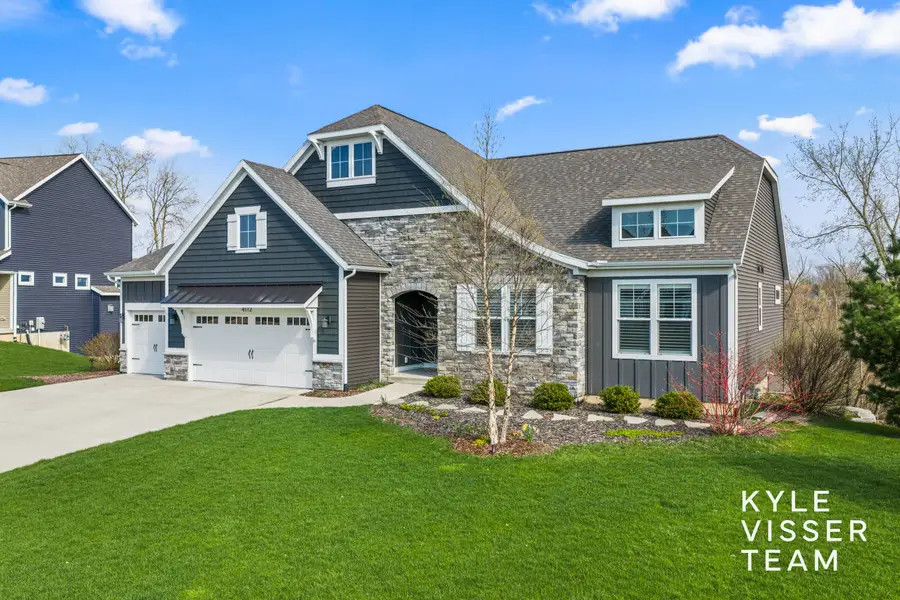 4112 Old Hawk Court Ne, Grand Rapids, MI 49525 - #2