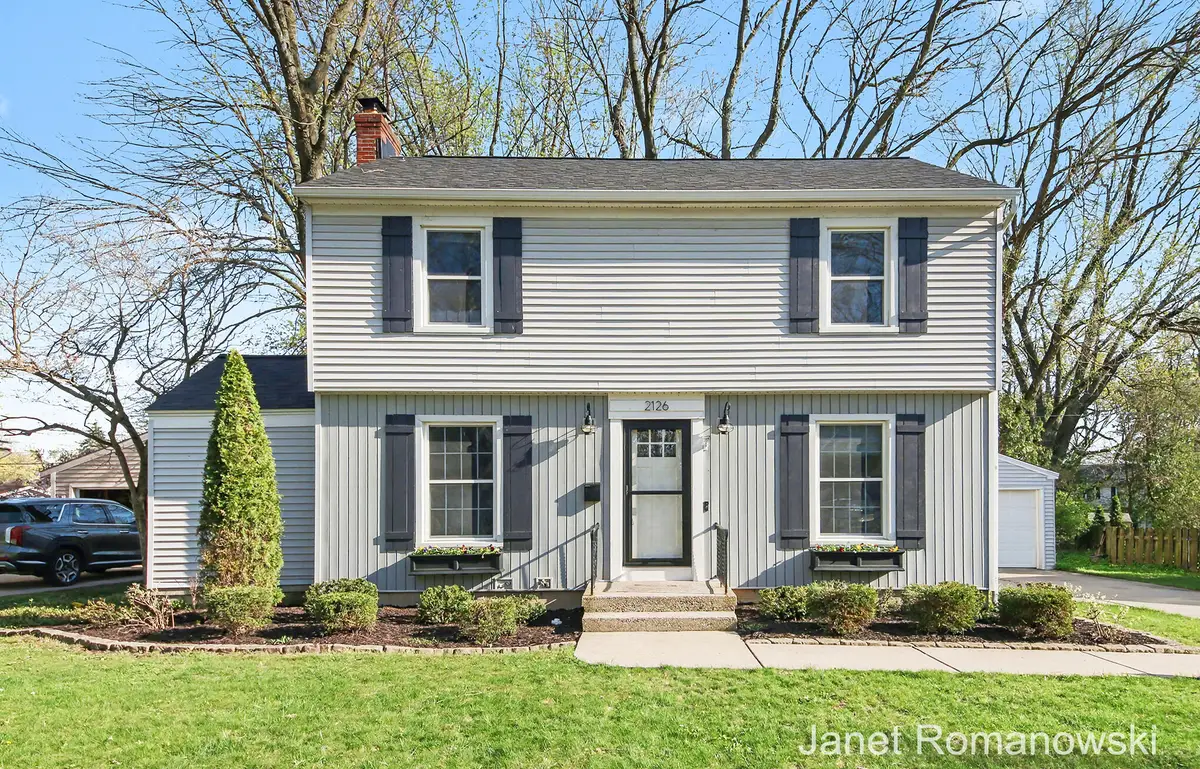 2126 Englewood Drive Se, Grand Rapids, MI 49506 - #1