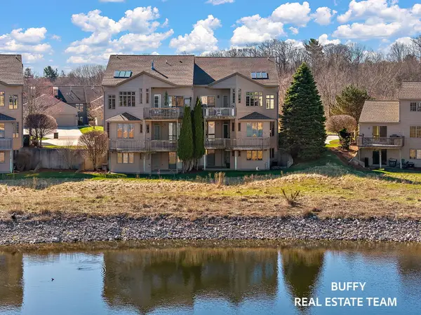 1671 E Harbour Towne Circle, Muskegon, MI 49441