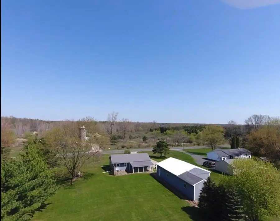 1535 W Kinley Road, Saint Johns, MI 48879 - #3