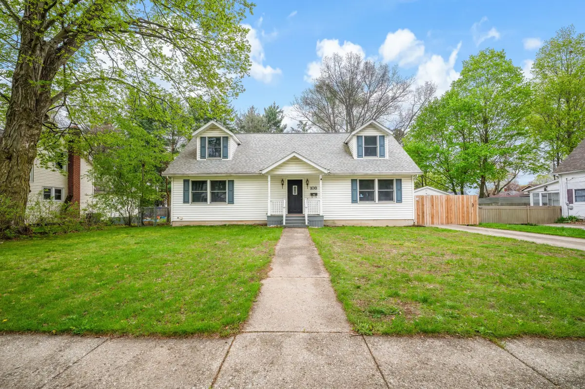 108 N Cayuga Street, Buchanan, MI 49107 - #1