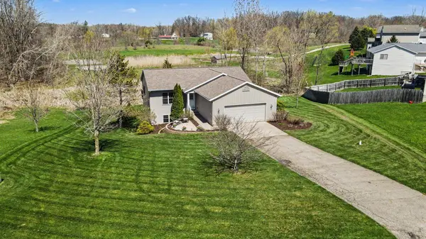 2081 Winston View Drive Ne, Cedar Springs, MI 49319