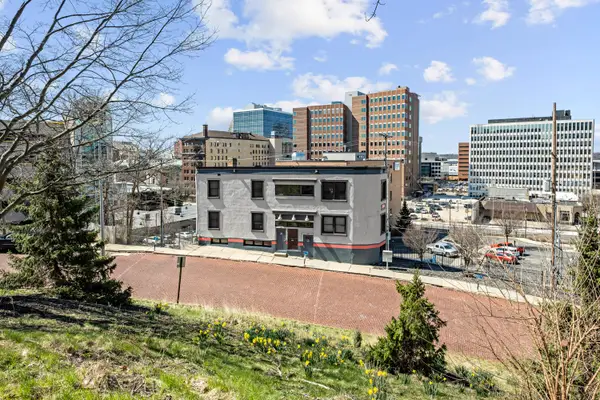 22 Crescent Street Ne, Grand Rapids, MI 49501