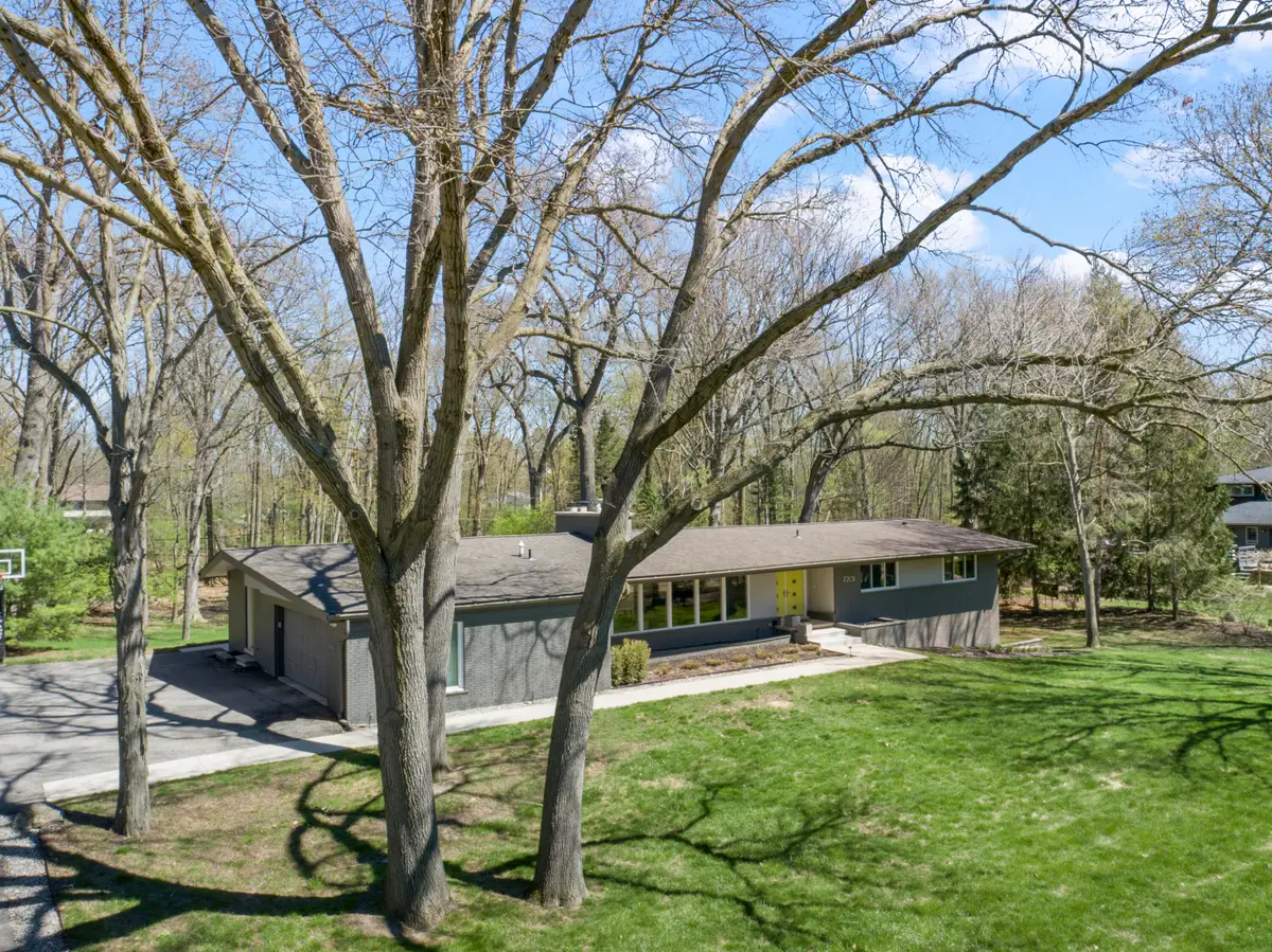 7201 Bingham Road, Bloomfield Hills, MI 48301 - #1