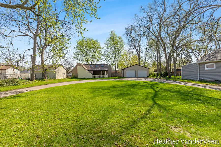 3012 Longstreet Avenue Sw, Wyoming, MI 49509 - #3
