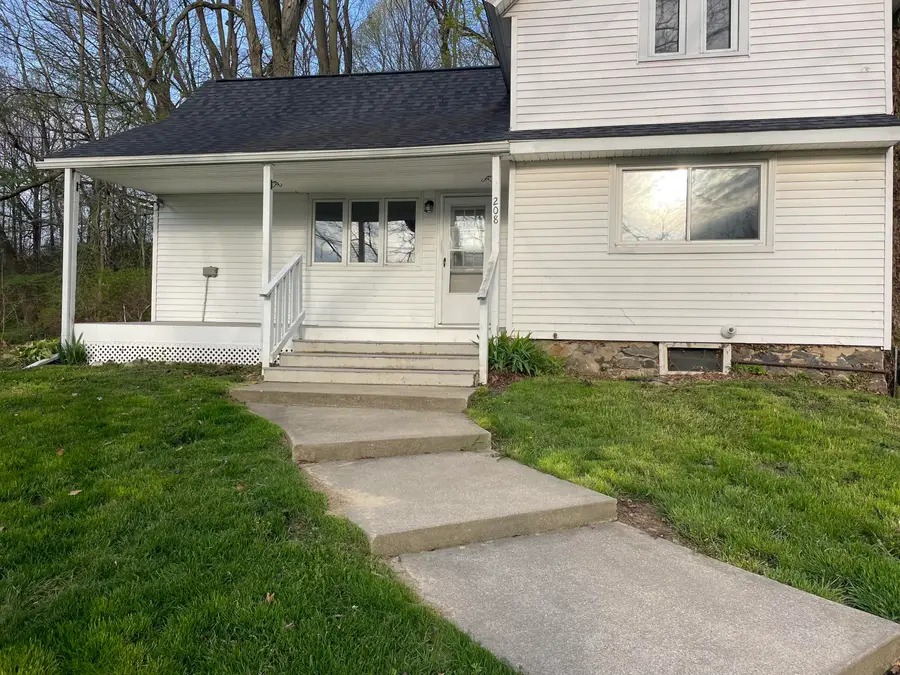 208 4th Street, Plainwell, MI 49080 - #3