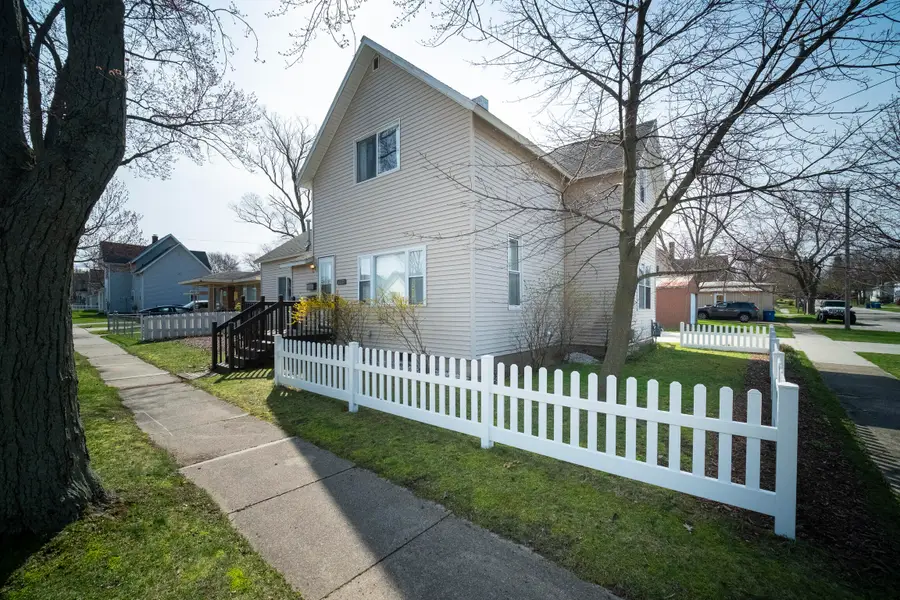 257 2nd Avenue, Manistee, MI 49660 - #3