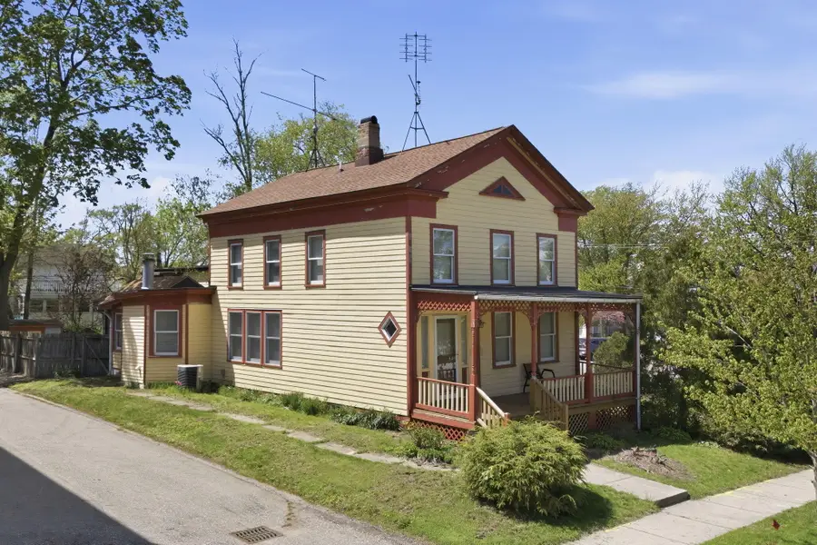 126 N Barton Street, New Buffalo, MI 49117 - #2