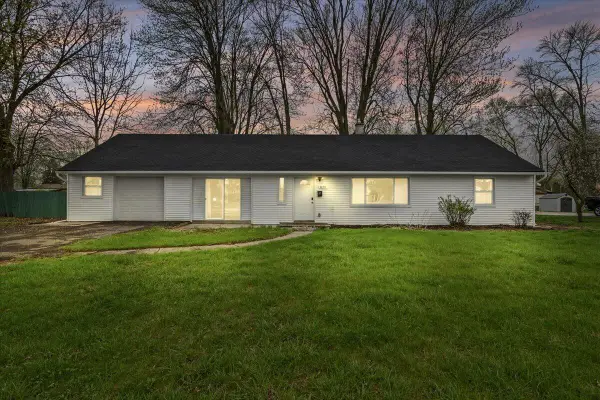 32211 Pardo Street, Garden City, MI 48135
